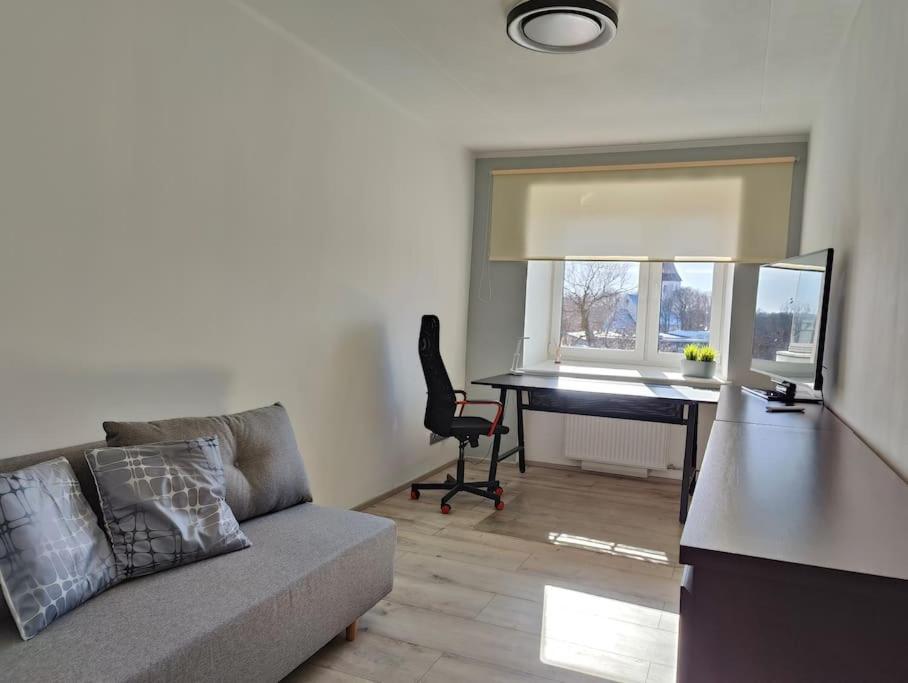 Lai Apartment In City Center Of Rakvere Eksteriør billede